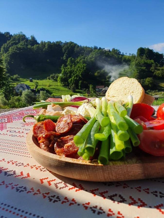 Pensiunea Plai Strabun Strîmtura Buitenkant foto
